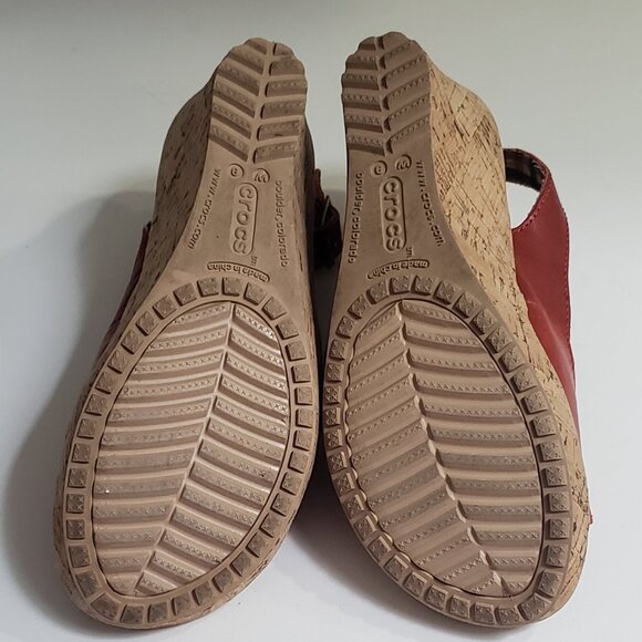 CROCS Leigh Sling Back Cork Wedge Sandal - Picture 10 of 10